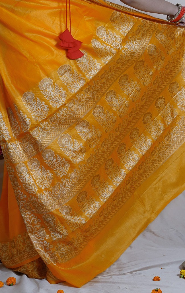 TURMERIC YELLOW TUSSAR SILK SAREE WITH BORDER DETAILING IN OFF WHITE AND BEIGE COLOR